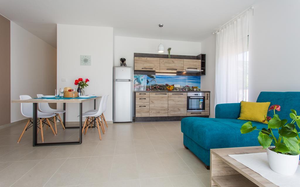 Apartments Viktorija Baska  Exterior photo