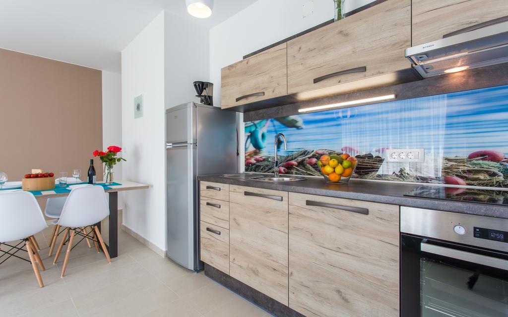 Apartments Viktorija Baska  Exterior photo