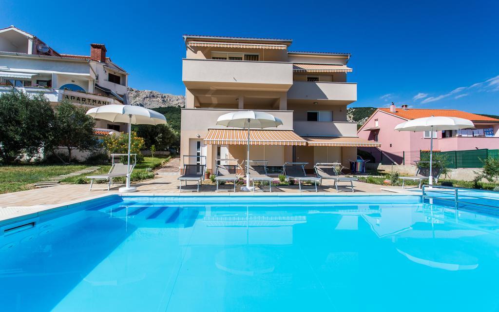 Apartments Viktorija Baska  Exterior photo